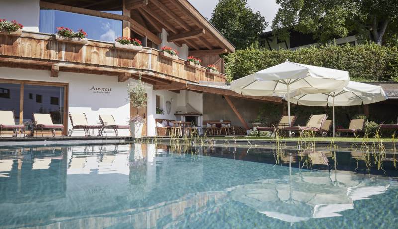 Votre piscine naturelle: Nager pendant les vacances bien-être - Der Brandstetterhof